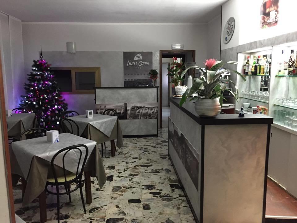 卡普里酒店 迪亚诺马里纳 外观 照片